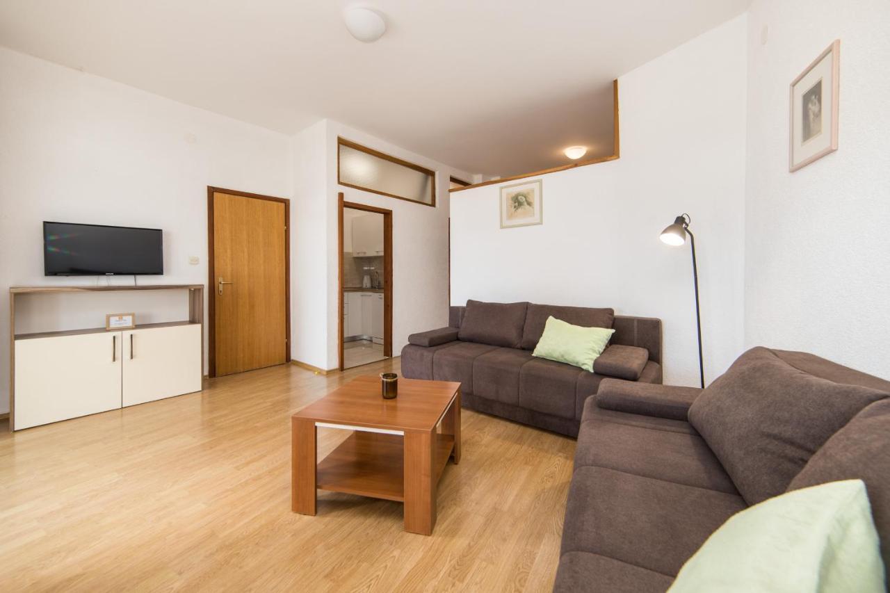 Apartmani Aida Živogošće Kültér fotó